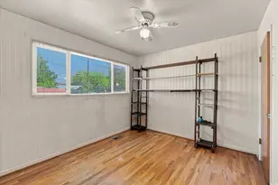 9855 S Sunflower Ln E, Sandy, UT 84094 - Photo 16