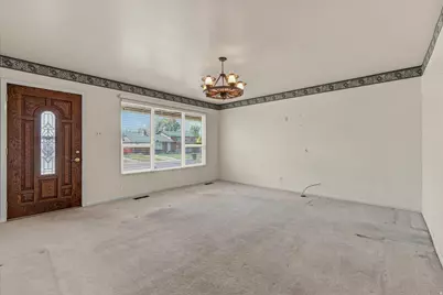 9855 S Sunflower Ln E, Sandy, UT 84094 - Photo 12