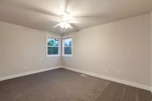 445 N 2800 E, Layton, UT 84040 - Photo 16