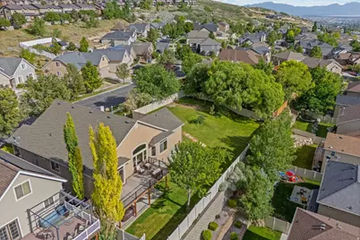 10479 Colonial Dr, Cedar Hills, UT 84062 - Photo 30