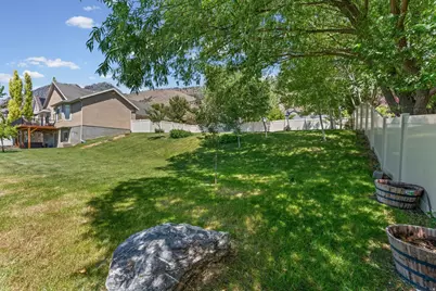 10479 Colonial Dr, Cedar Hills, UT 84062 - Photo 16