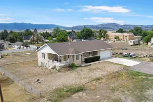380 S 100 E, Mount Pleasant, UT 84647 - Photo 2