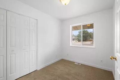380 S 100 E, Mount Pleasant, UT 84647 - Photo 14