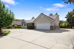 1042 E Center St, Orem, UT 84097 - Photo 28