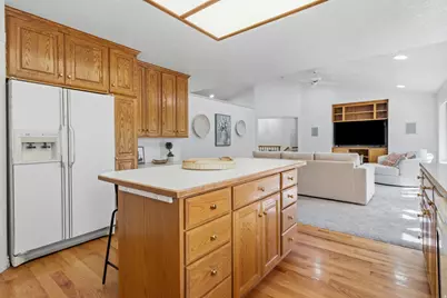 1042 E Center St, Orem, UT 84097 - Photo 6