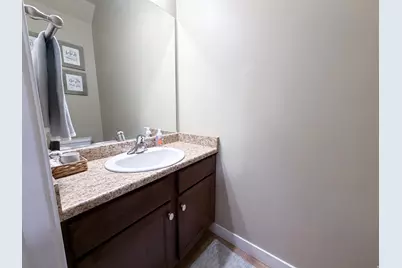 1008 N Shepard Creek Pkwy #9, Farmington, UT 84025 - Photo 12