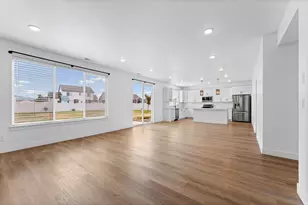 1312 E 425 S, Hyrum, UT 84319 - Photo 14
