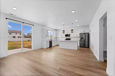 1312 E 425 S, Hyrum, UT 84319 - Photo 10