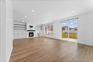 1312 E 425 S, Hyrum, UT 84319 - Photo 12