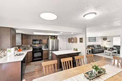 1018 E 5625 S, South Ogden, UT 84405 - Photo 8