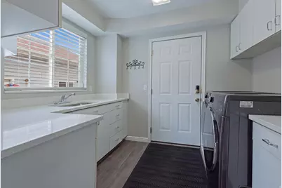 236 E Ashbrook Cir, Midvale, UT 84047 - Photo 28
