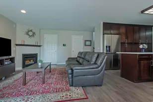 236 E Ashbrook Circle, Midvale, UT 84047 - Photo 14