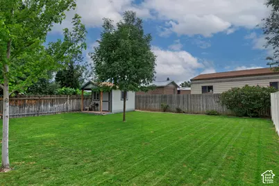 236 E Ashbrook Cir, Midvale, UT 84047 - Photo 30