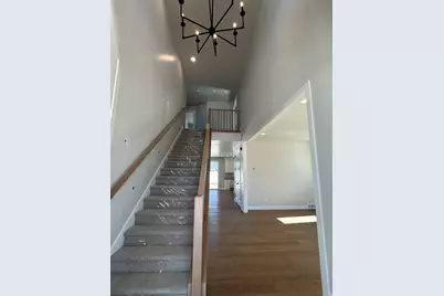 811 E 350 N #2, Salem, UT 84653 - Photo 2
