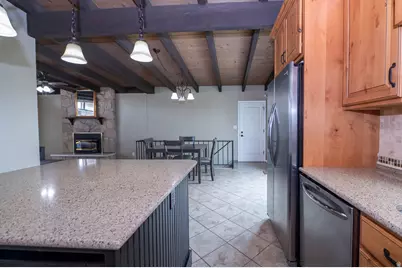 4963 S 2275 W, Roy, UT 84067 - Photo 10