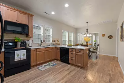 11256 S Chicory Ln W, South Jordan, UT 84009 - Photo 12