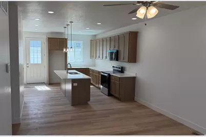 1736 N Northview Ln, Salem, UT 84653 - Photo 2