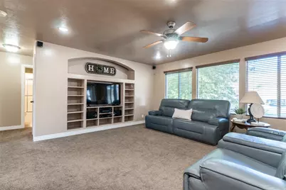 10162 S Solstice View Dr W, Copperton, UT 84006 - Photo 10