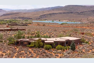 1215 N Tuweap Dr, Ivins, UT 84738 - Photo 38