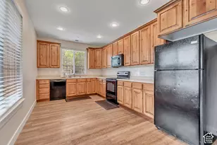 2581 W Cottonwood Dr, Lehi, UT 84043 - Photo 44