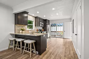 2274 E 900 S, Salt Lake City, UT 84108 - Photo 8