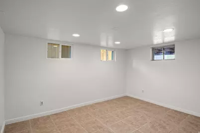2274 E 900 S, Salt Lake City, UT 84108 - Photo 18