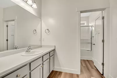 563 N 360 W, Vineyard, UT 84059 - Photo 16