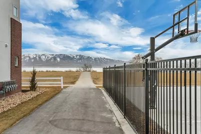 563 N 360 W, Vineyard, UT 84059 - Photo 42