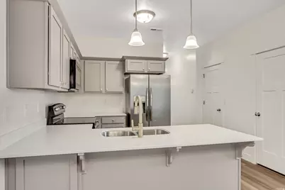 563 N 360 W, Vineyard, UT 84059 - Photo 4