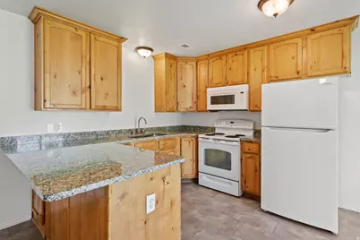 1248 W Bridalwood Loop N, Lehi, UT 84043 - Photo 4