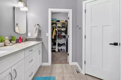 13702 S Hackamore Dr E, Draper, UT 84020 - Photo 38