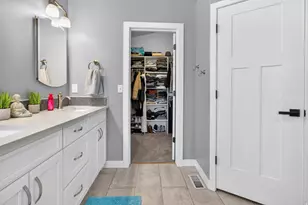 13702 S Hackamore Dr E, Draper, UT 84020 - Photo 38