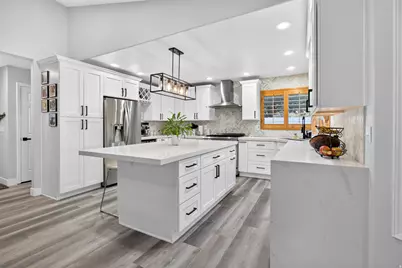 13702 S Hackamore Dr E, Draper, UT 84020 - Photo 22