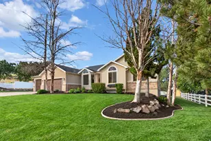 13702 S Hackamore Dr E, Draper, UT 84020 - Photo 4