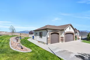 322 W Lariat Blvd, Saratoga Springs, UT 84045 - Photo 2