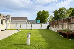 8672 S McGinnis Ln, West Jordan, UT 84081 - Photo 8