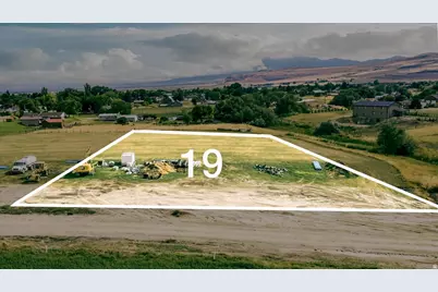 180 W 200 N #19, Newton, UT 84327 - Photo 2