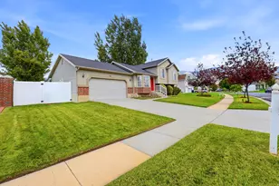 42 Country Bend Rd, Farmington, UT 84025 - Photo 28
