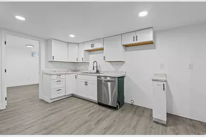 933 W 2300 N, Clinton, UT 84015 - Photo 28