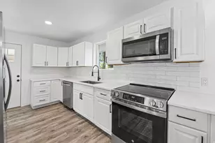933 W 2300 N, Clinton, UT 84015 - Photo 8