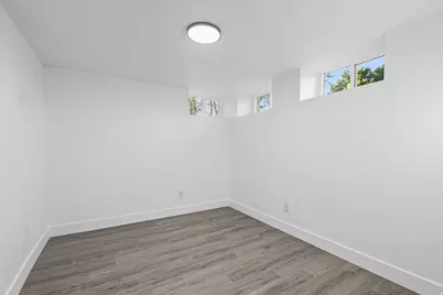 933 W 2300 N, Clinton, UT 84015 - Photo 30