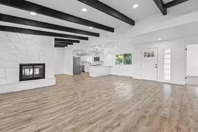933 W 2300 N, Clinton, UT 84015 - Photo 2