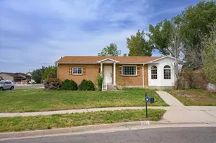 951 E S Frk Cir, Sandy, UT 84094 - Photo 1