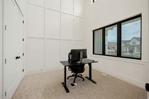 9749 N Hibiscus Ln, Eagle Mountain, UT 84005 - Photo 10