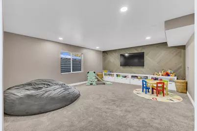2066 W 2280 S, Woods Cross, UT 84087 - Photo 24
