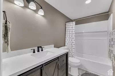 2066 W 2280 S, Woods Cross, UT 84087 - Photo 26