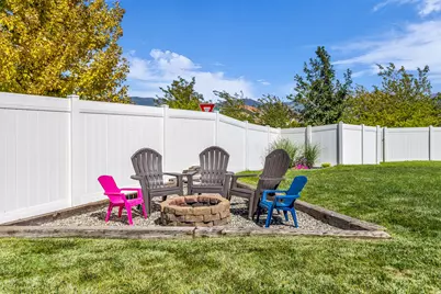 2066 W 2280 S, Woods Cross, UT 84087 - Photo 30