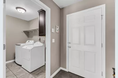 2066 W 2280 S, Woods Cross, UT 84087 - Photo 14