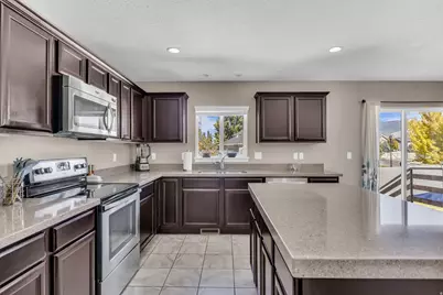 2066 W 2280 S, Woods Cross, UT 84087 - Photo 12