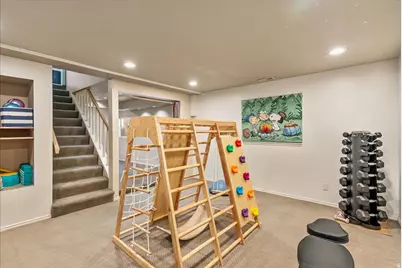 9066 S Newcastle Cir, Sandy, UT 84093 - Photo 30